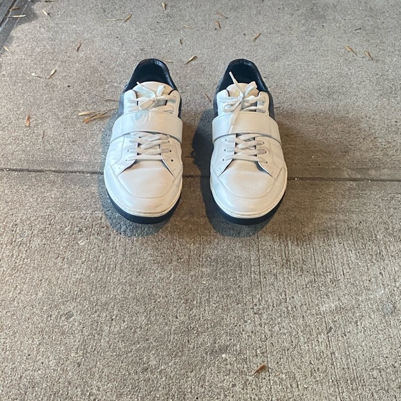 LOUIS VUTTON DAMIER AZUR BLACK AND WHITE SNEAKERS - Picture 1 of 8